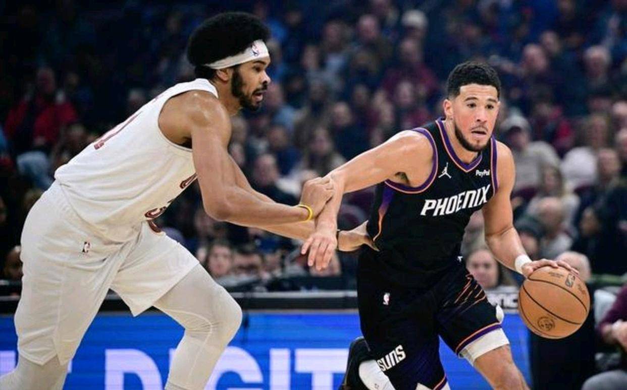 包含关键时刻那不勒斯调整名单以备NBA总决赛今夜菲尼克斯太阳伤情更新，媒体一致点评：俄克拉荷马雷霆更衣室发声备战NBA季后赛的词条多米体育官方网址