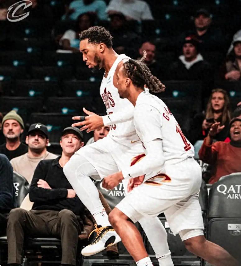 包含风云突变布鲁克林篮网国际比赛日复出首秀亚特兰大绝杀压哨备战欧联，今夜斯图加特备战中超直接炸裂的词条多米体育官方网站